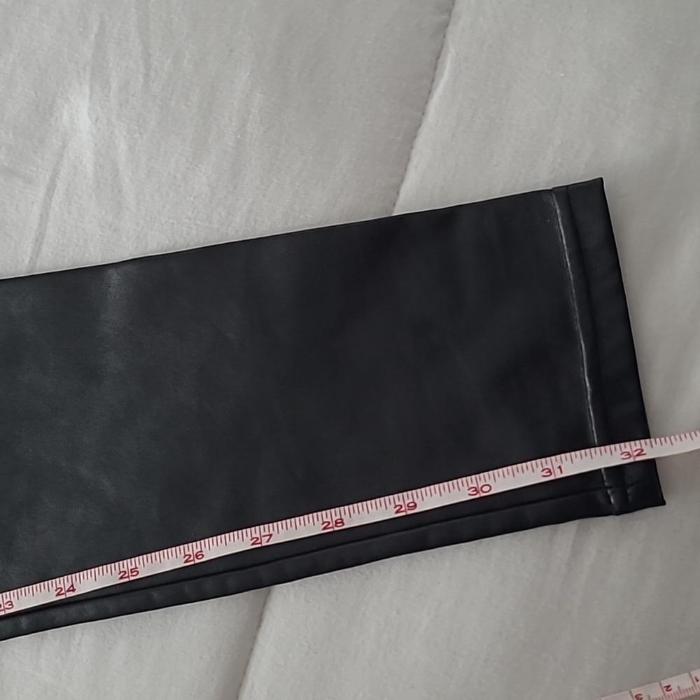 Wilfred Free By Aritzia Daria Black Vegan Leather Leggings Size Small - Picture 7 of 7